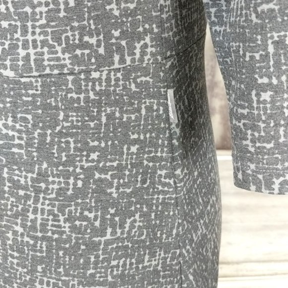 Eddie Bauer gray abstract print dress super soft - Picture 7 of 11